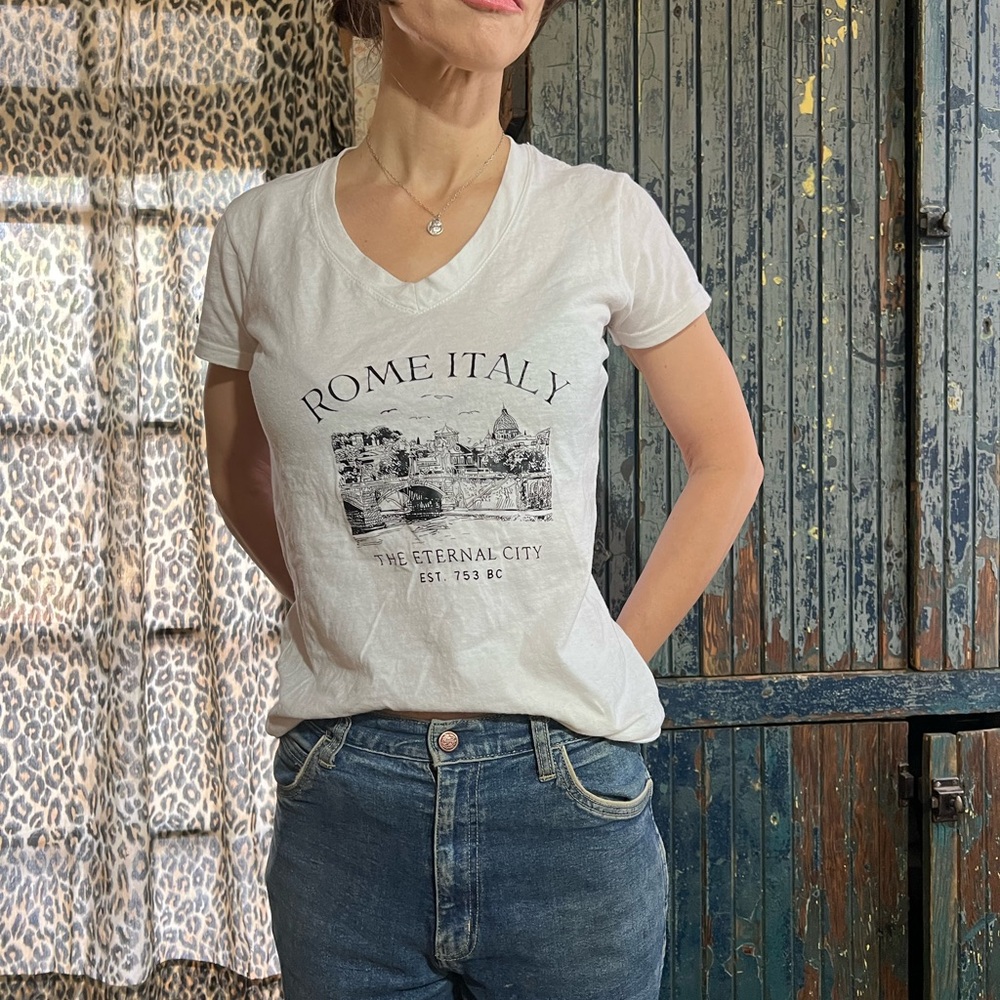 White Rome Italy Graphic Tee - Picture 2 of 2
